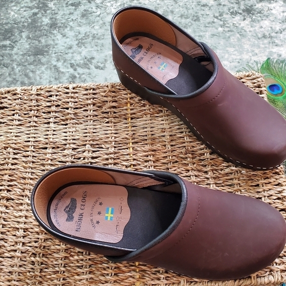Björk Swedish Comfort Brown Leather Clogs - Picture 6 of 8